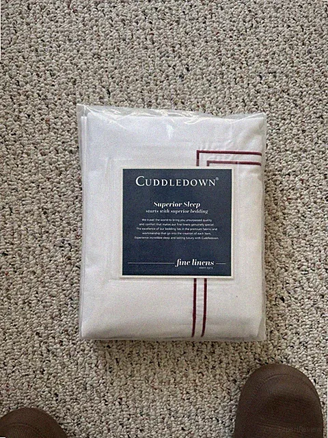 Cuddledown 400TC Hotel Style Duvet Cover White With Red Embroidary NWT Queen