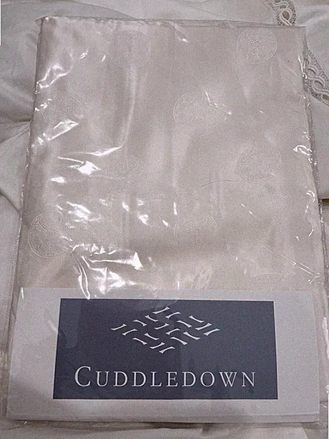 Cuddledown Italy NWT 1pc King Case 100% Silk Medallion Cream ONE PILLOWCASE