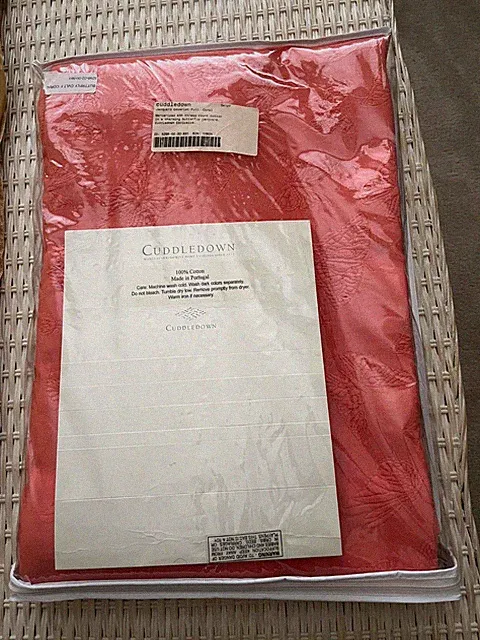 CUDDLEDOWN Jacquard Coverlet Full Size