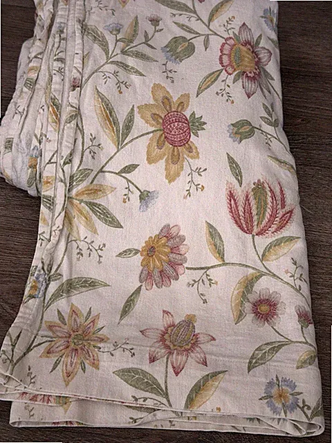 Cuddledown White Floral German Flannel Full/Queen Flat Sheet 88”x99”